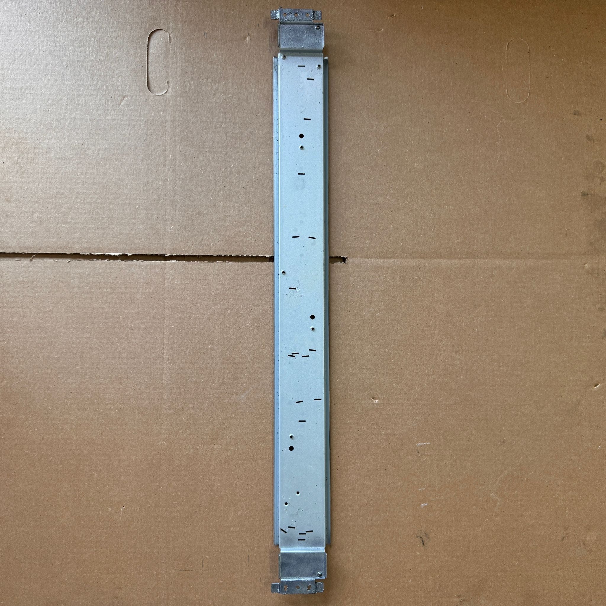 Samsung Range Bracket DG94-01059A Samsung Range Bracket DG94-01059A